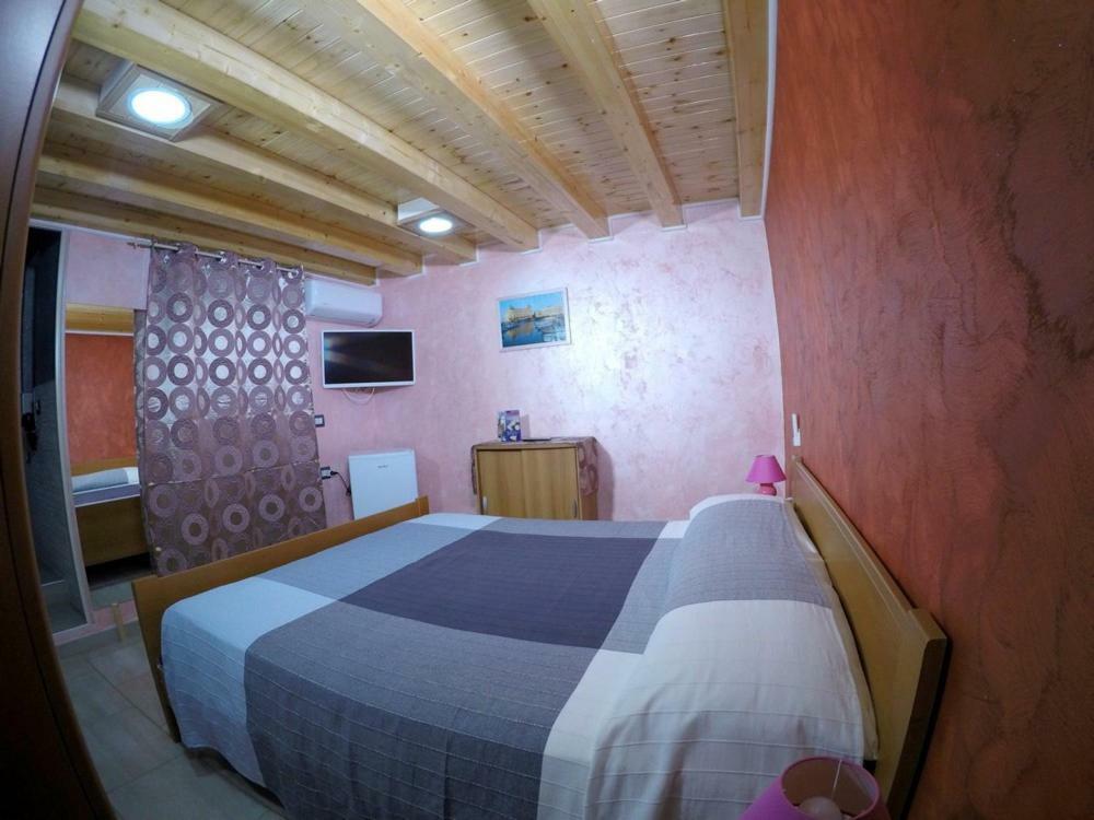 סירקוזה Rooms Chanel מראה חיצוני תמונה