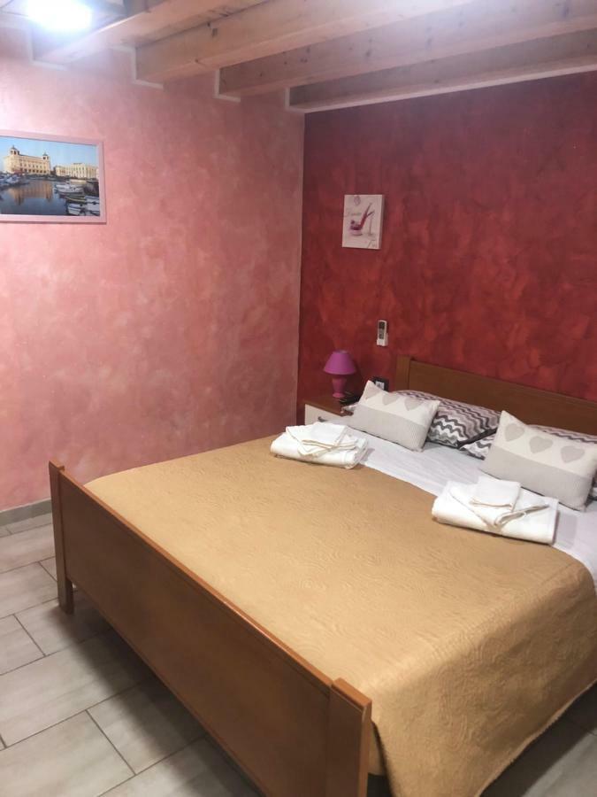 סירקוזה Rooms Chanel מראה חיצוני תמונה